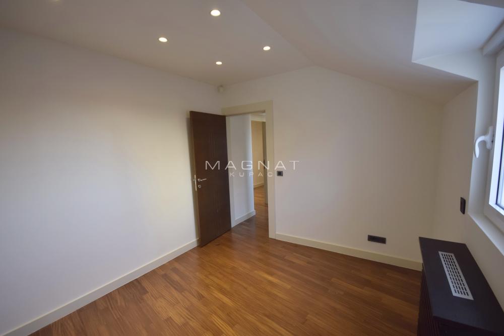 Slika 10 - Tuniska, Četvorosoban stan na prodaju, 148m2, 460.000€