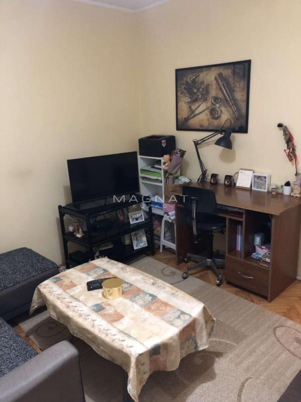 Slika 11 - Hanibala Lucića, Petosoban stan na prodaju, 104m2, 149.000€