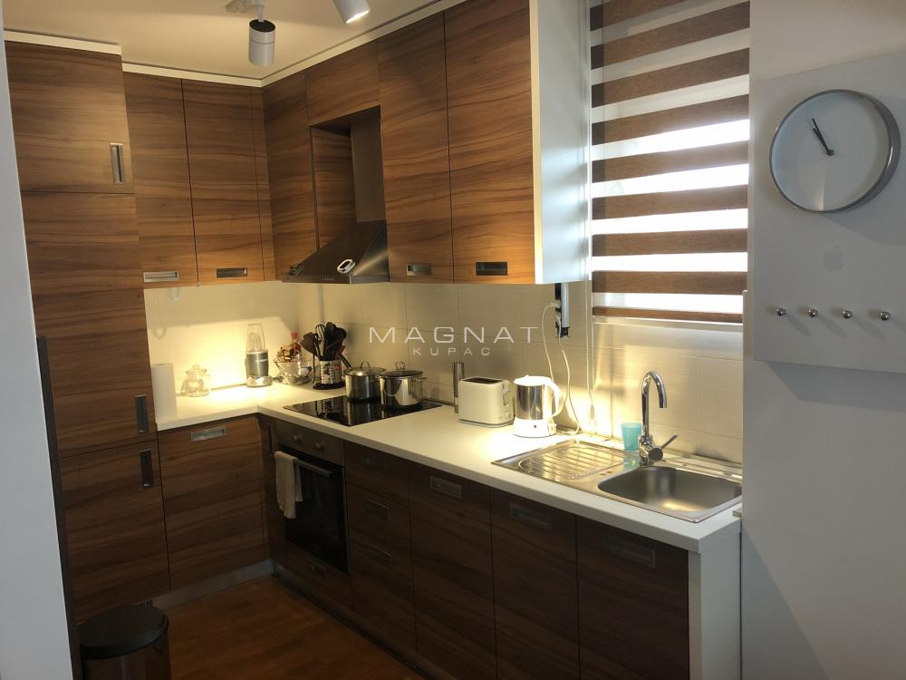 Slika 5 - Banatska, Petosoban stan na prodaju, 106m2, 310.000€