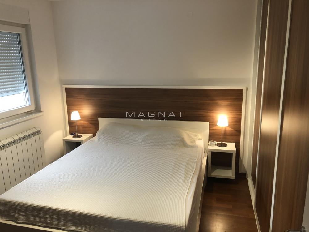 Slika 10 - Banatska, Petosoban stan na prodaju, 106m2, 310.000€