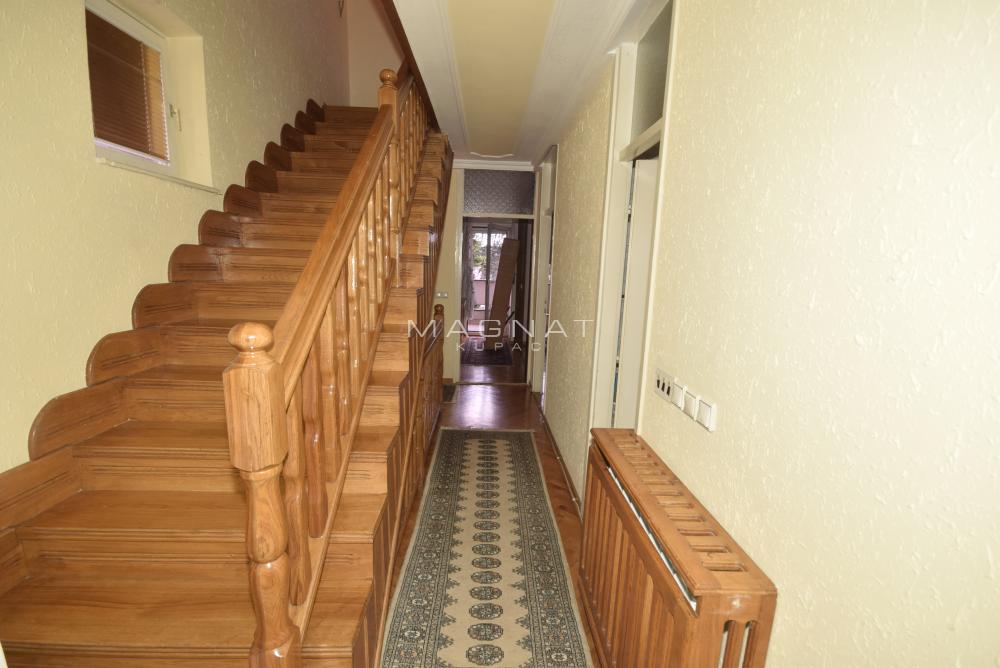 Slika 4 - Milovana Jankovića,  Kuća na prodaju, 225m2, 430.000€