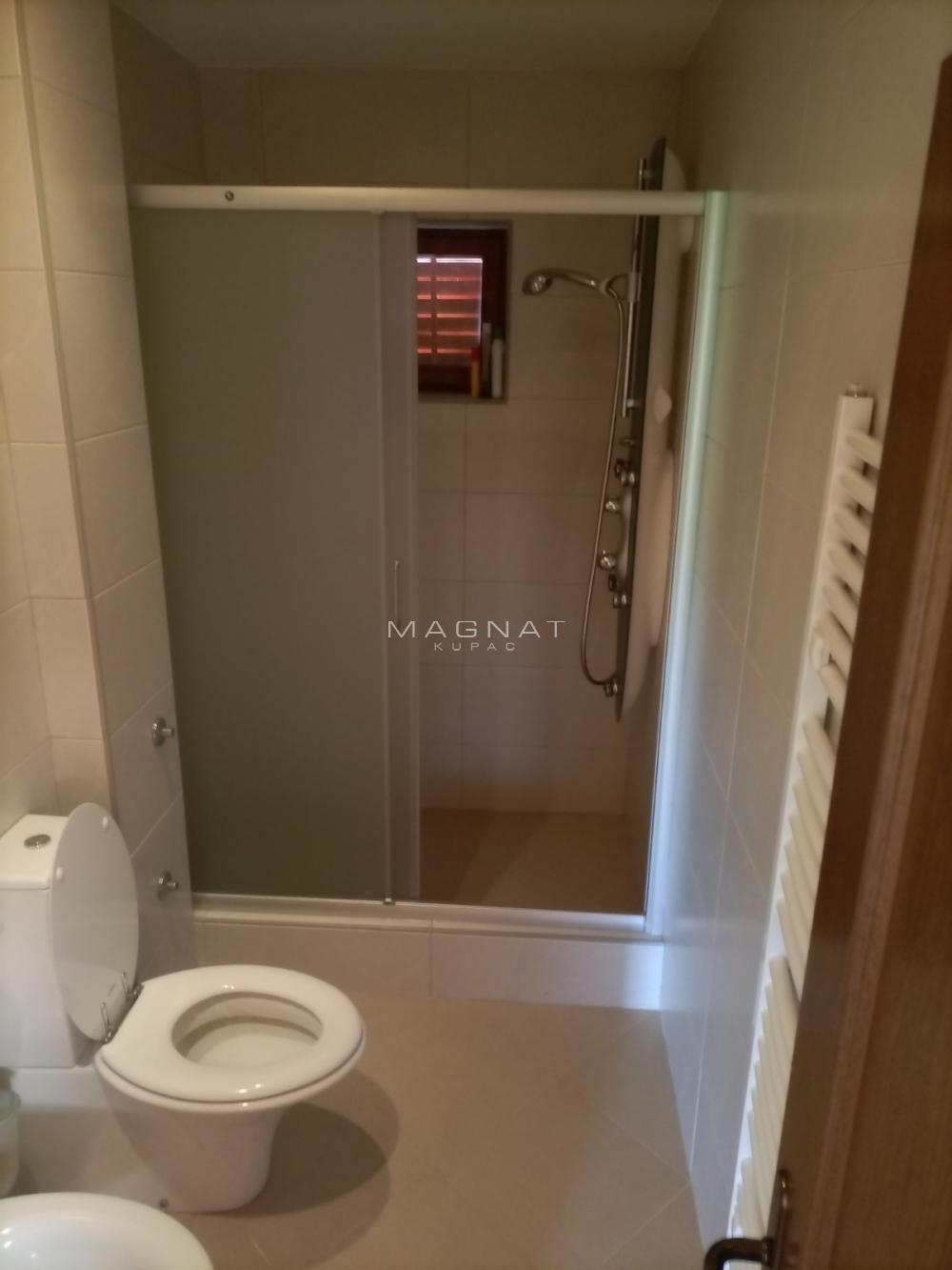 Slika 10 - Porodice Zastavniković,  Kuća na prodaju, 400m2, 315.000€