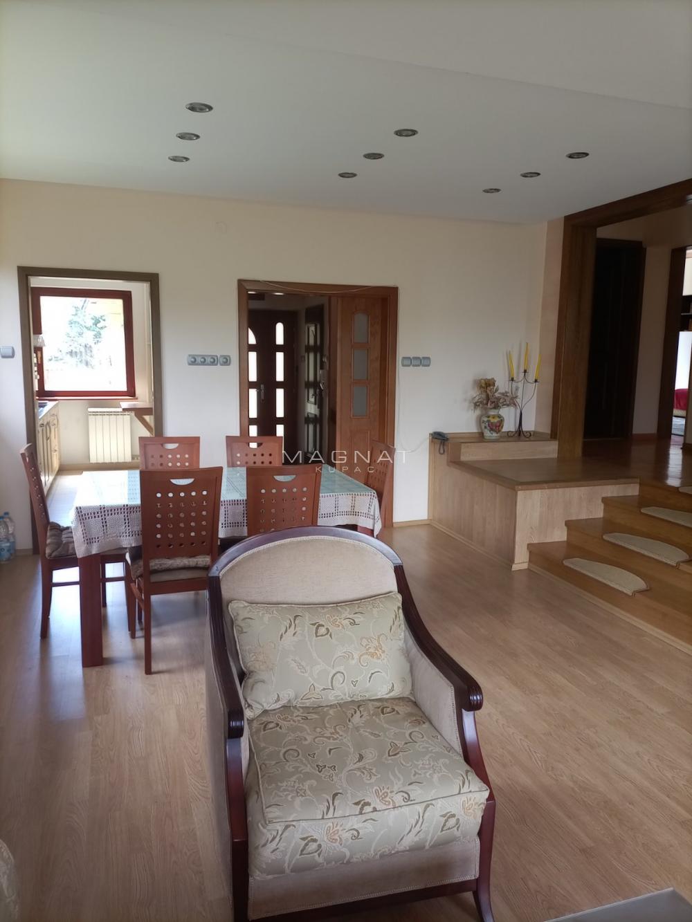 Slika 11 - Porodice Zastavniković,  Kuća na prodaju, 400m2, 315.000€