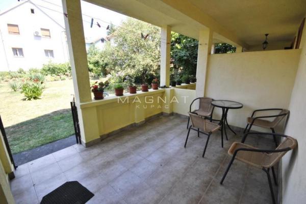 Slika 2 - Mage Magazinović,  Kuća na prodaju, 589m2, 430.000€