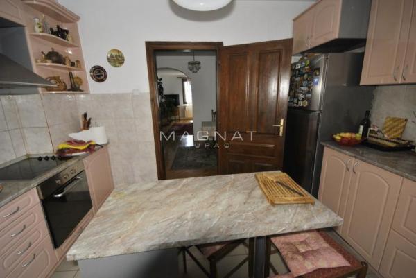 Slika 8 - Mage Magazinović,  Kuća na prodaju, 589m2, 430.000€