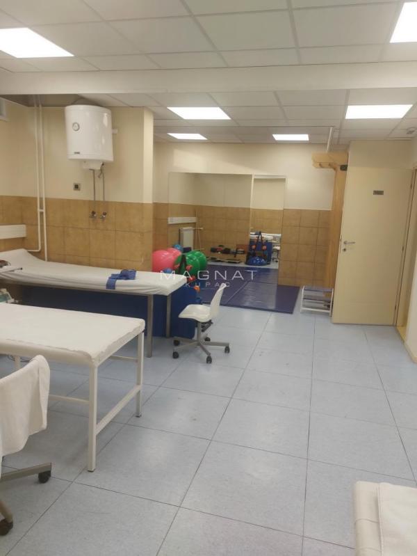 Slika 5 -  Lokal na prodaju, 140m2, 329.900€