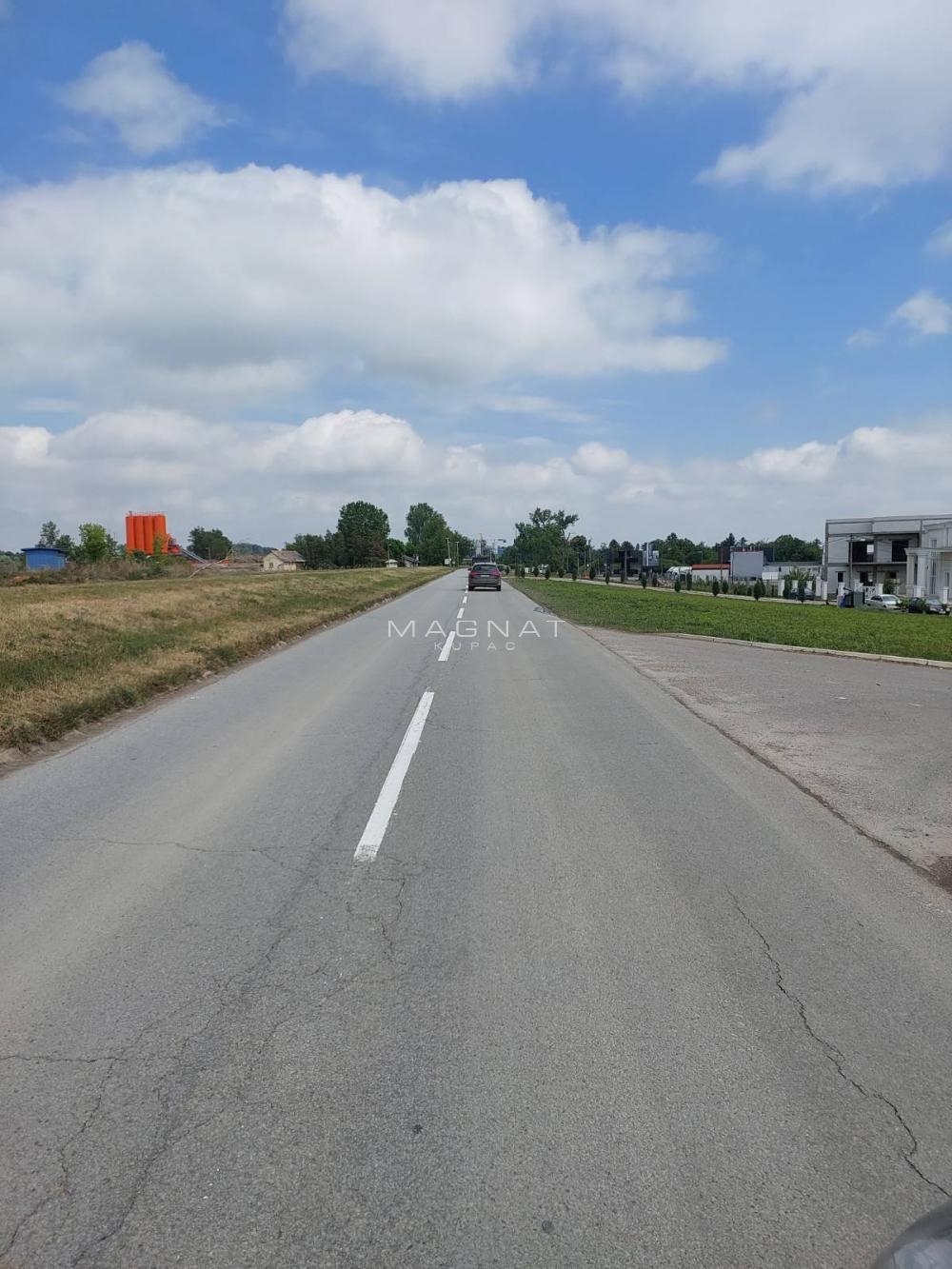 Glavna slika -Obrenovački drum Plac na prodaju, Čukarica, Makiš, 154.900€