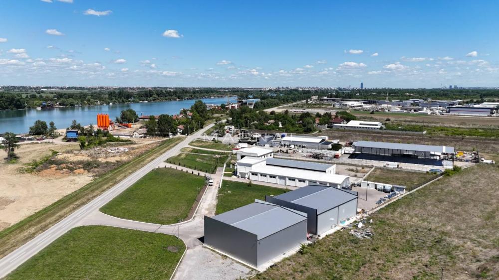 Slika 1 - Obrenovački put Plac na prodaju, Čukarica, Makiš, 499.900€