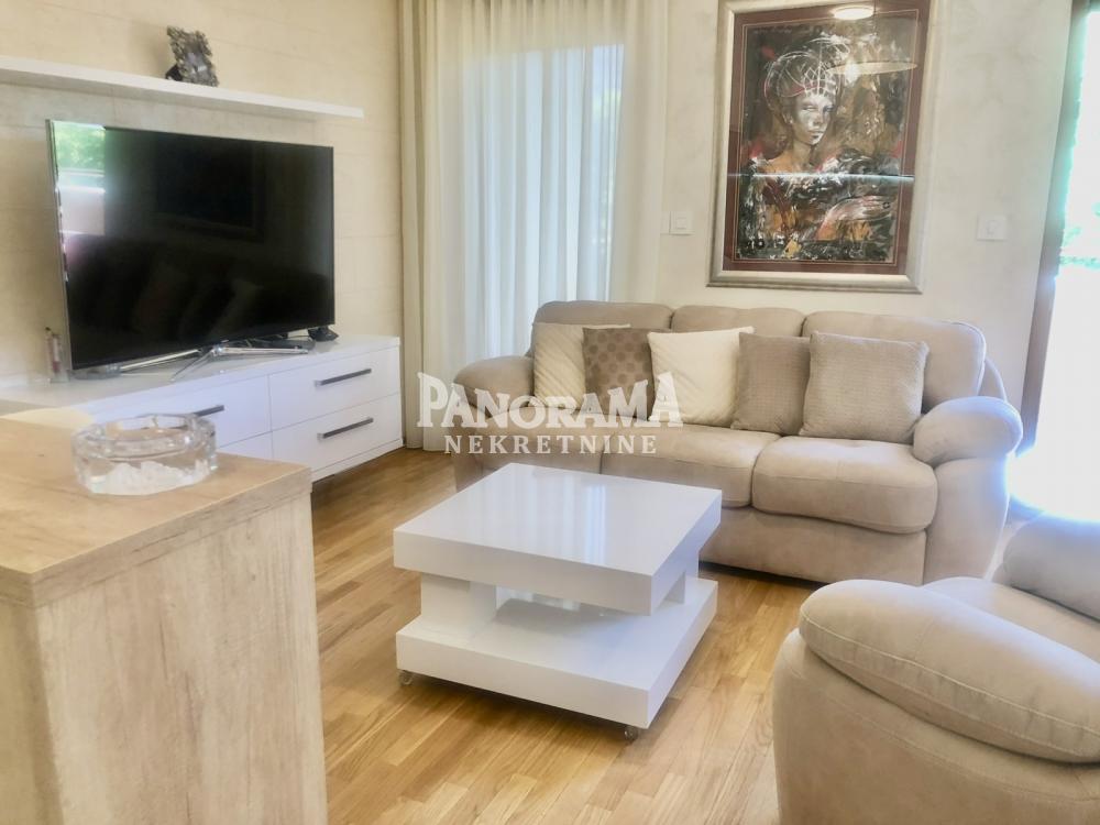 Slika 2 - Kapetana Zavišića, Dvosoban stan na prodaju, 65m2, 260.000€