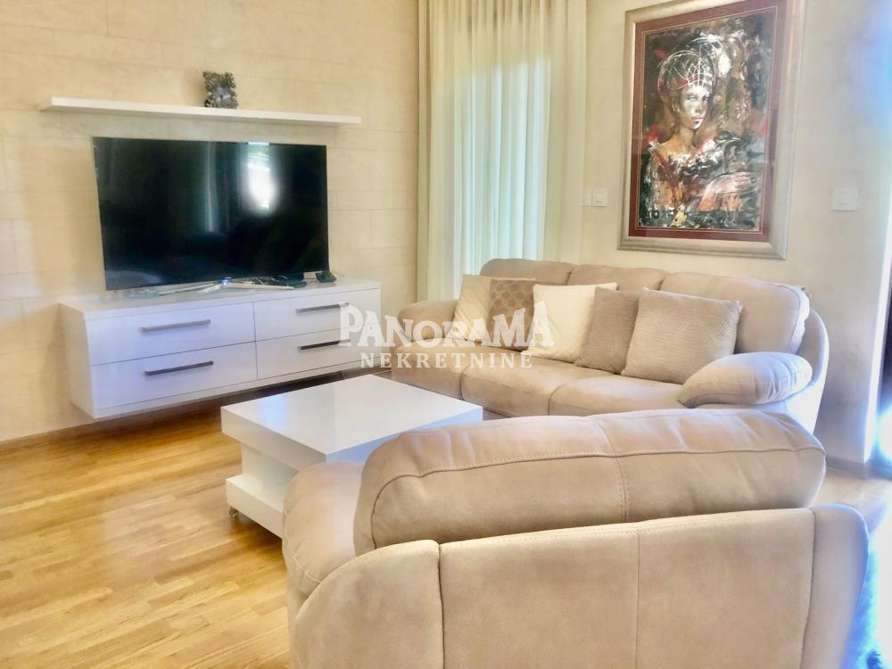 Glavna slika -Kapetana Zavišića, Dvosoban stan na prodaju, 65m2, 260.000€