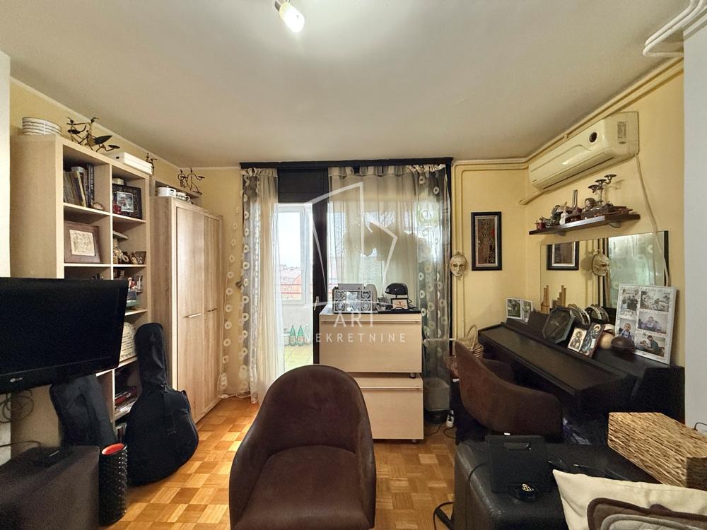 Slika 2 - Kestenova, Četvorosoban stan na prodaju, 76m2, 200.000€