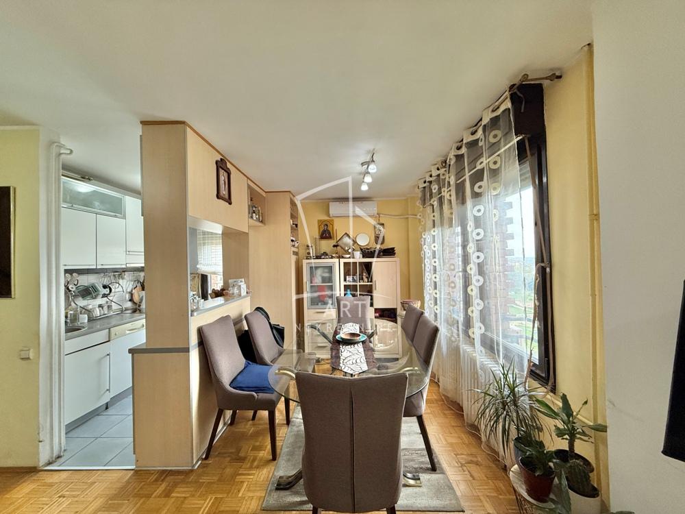 Slika 3 - Kestenova, Četvorosoban stan na prodaju, 76m2, 200.000€