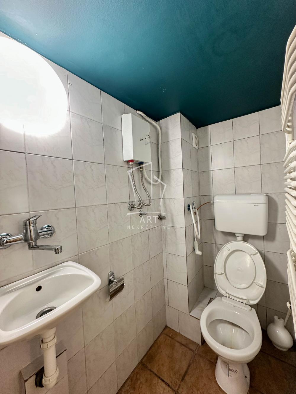 Slika 9 - Obilićev Venac,  Lokal za izdavanje, 85m2, 1.100€