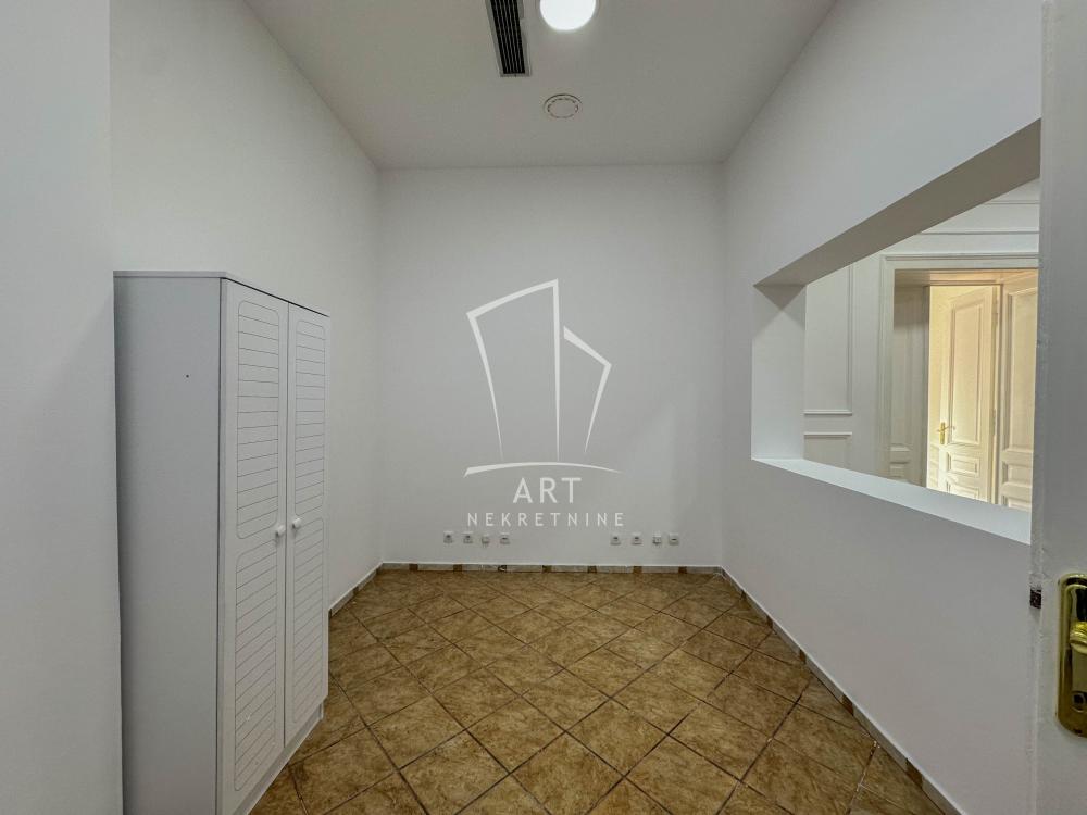 Slika 8 - Obilićev Venac,  Lokal za izdavanje, 85m2, 1.100€