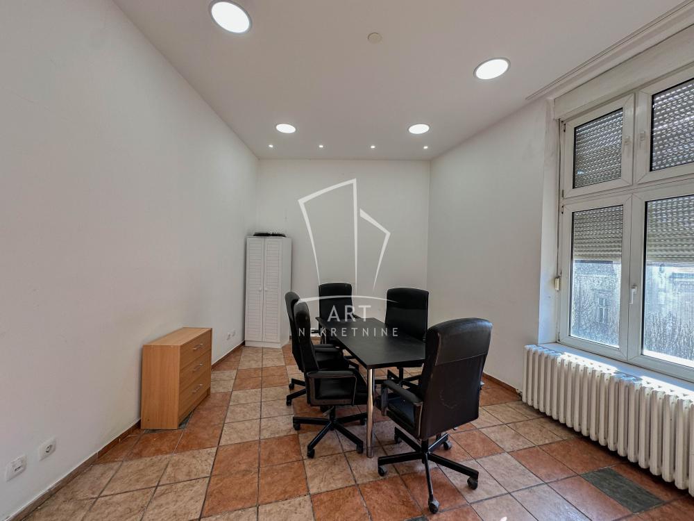 Slika 1 - Obilićev Venac,  Lokal za izdavanje, 85m2, 1.100€