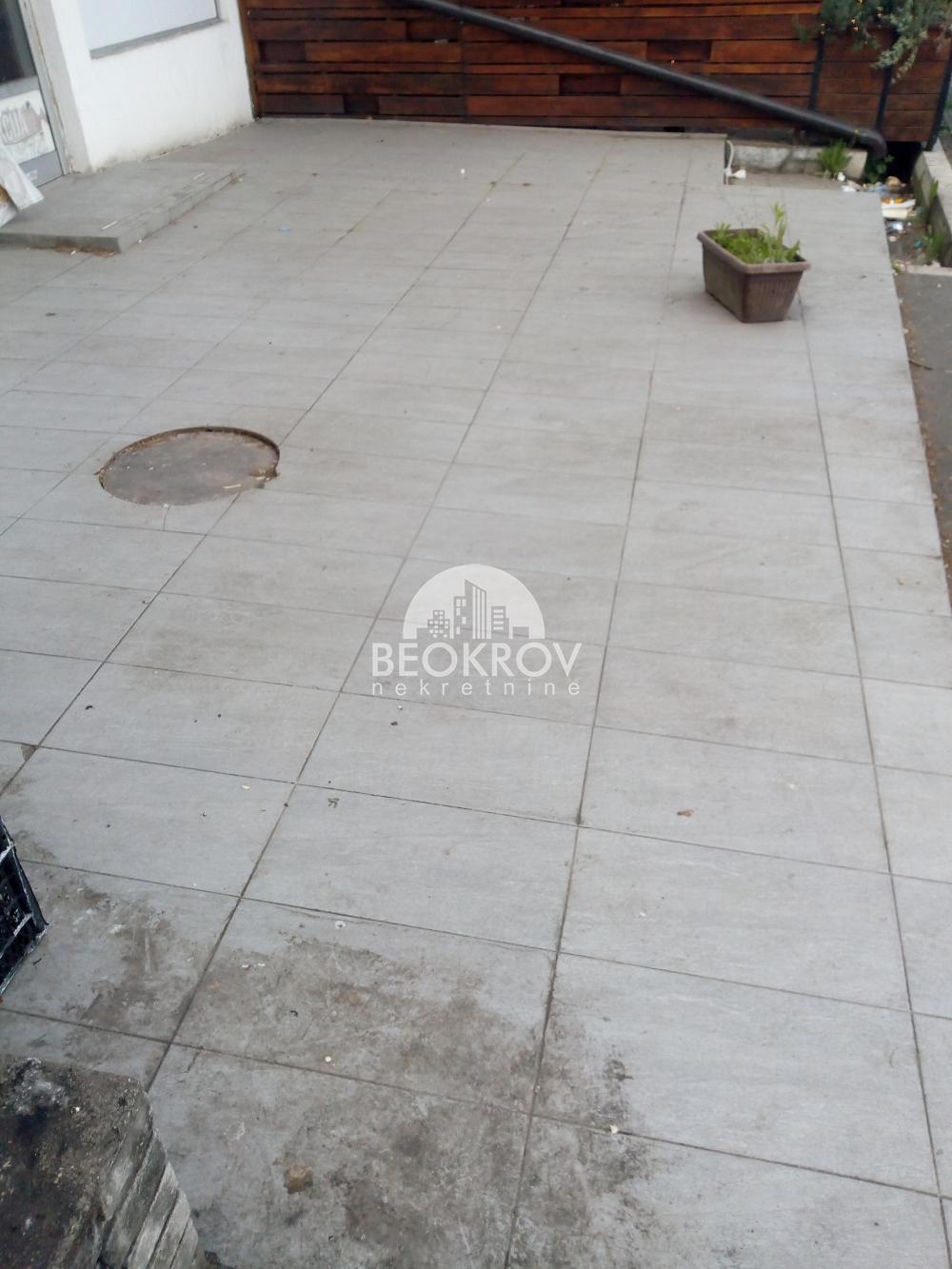 Slika 2 - Bulevar oslobođenja,  Lokal za izdavanje, 86m2, 1.800€