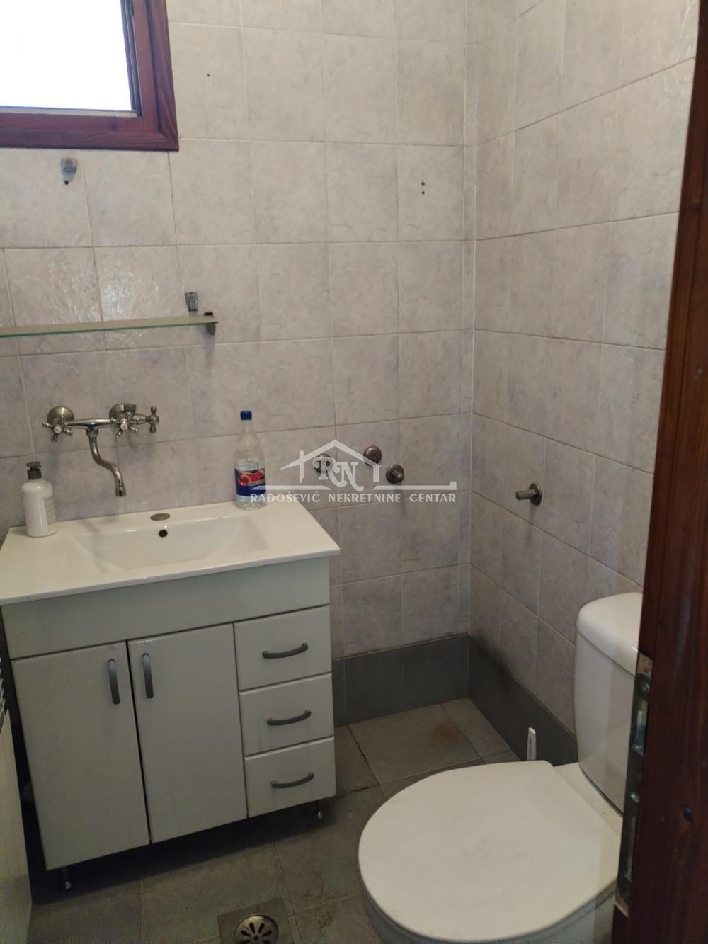 Slika 6 - Južni Bulevar,  Lokal za izdavanje, 80m2, 600€