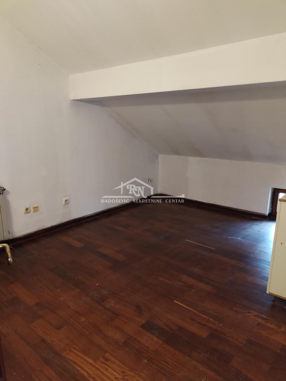 Slika 1 - Južni Bulevar, Dvoiposoban stan za izdavanje, 80m2, 600€