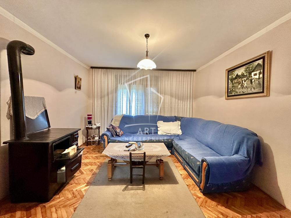 Slika 1 - Radnička,  Kuća na prodaju, 103m2, 260.000€