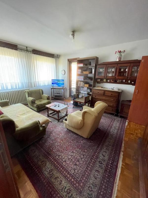 Slika 1 - Slobodana Jovanovića, Dvoiposoban stan na prodaju, 68m2, 180.000€