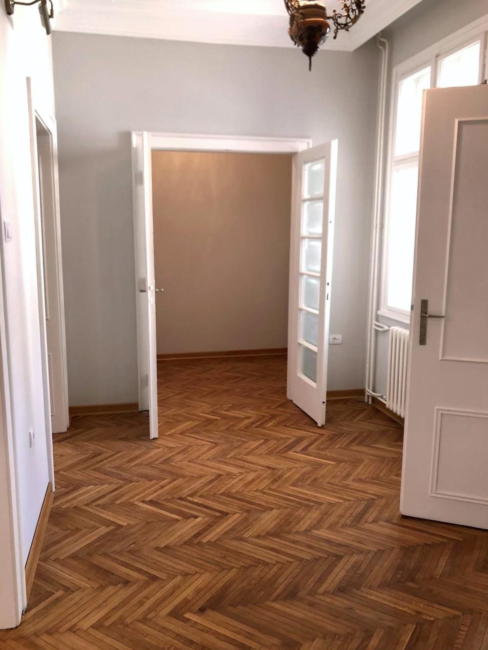 Slika 7 - Trosoban stan za izdavanje, 2.000€