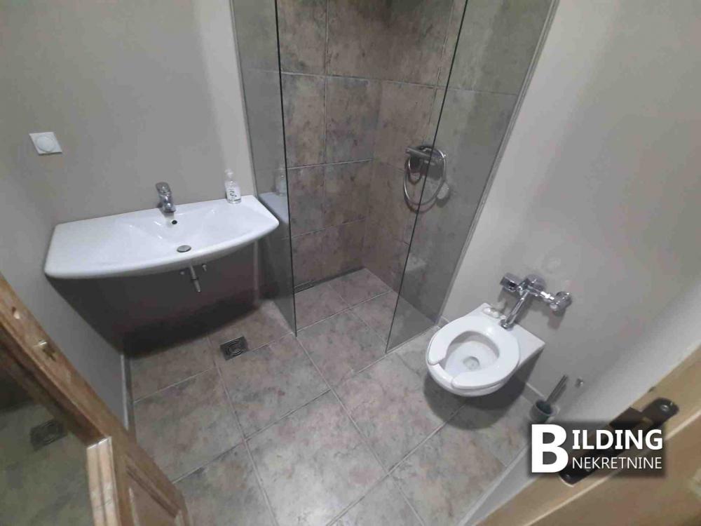 Slika 11 - Admirala Vukovića, Trosoban stan za izdavanje, 100m2, 800€