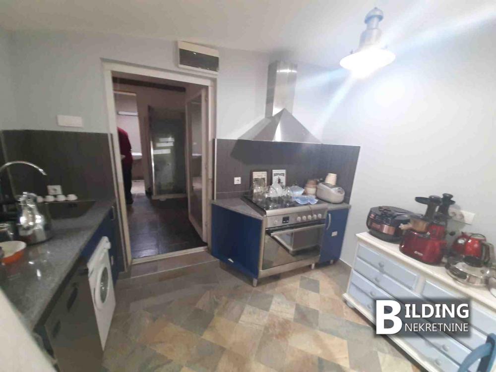 Slika 4 - Admirala Vukovića, Trosoban stan za izdavanje, 100m2, 800€