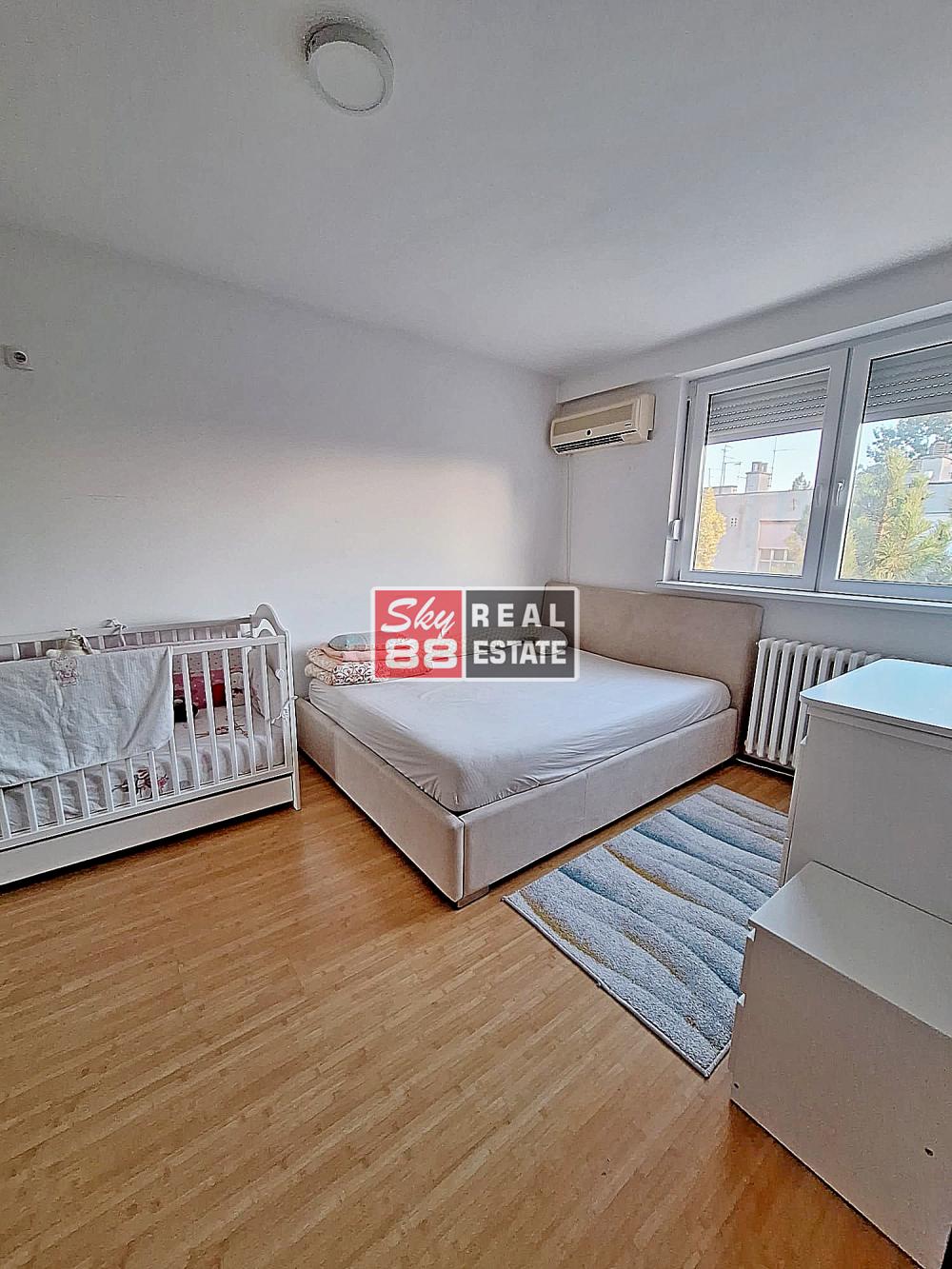 Slika 8 - Mite Rakića, Trosoban stan na prodaju, 58m2, 175.000€