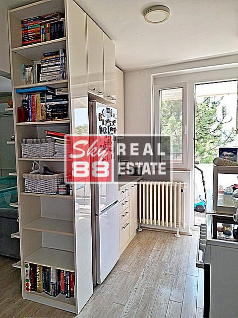 Slika 4 - Mite Rakića, Trosoban stan na prodaju, 58m2, 175.000€