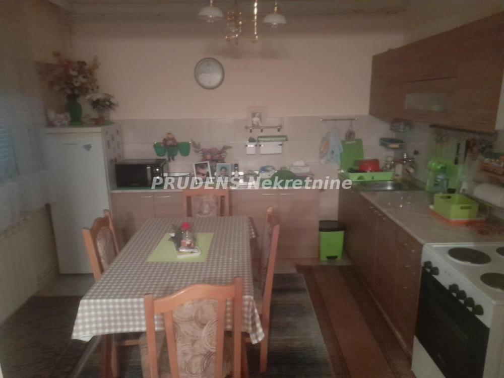 Slika 3 - Dobanovačka,  Kuća na prodaju, 220m2, 215.000€