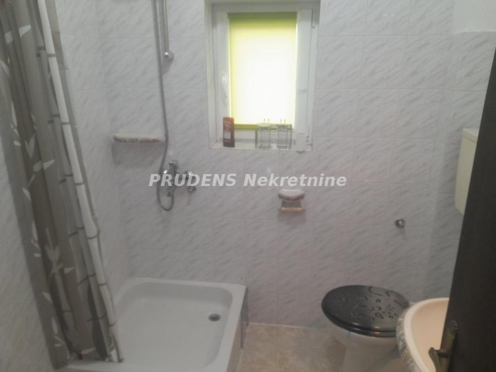 Slika 11 - Dobanovačka,  Kuća na prodaju, 220m2, 215.000€