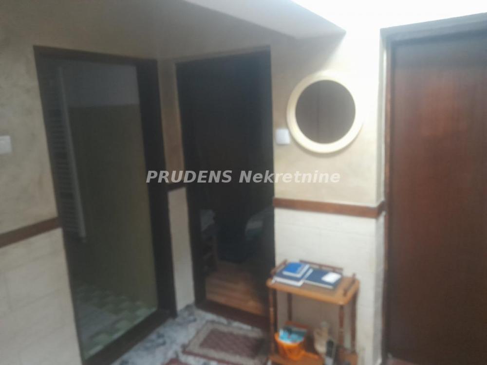 Slika 7 - Dobanovačka,  Kuća na prodaju, 220m2, 215.000€