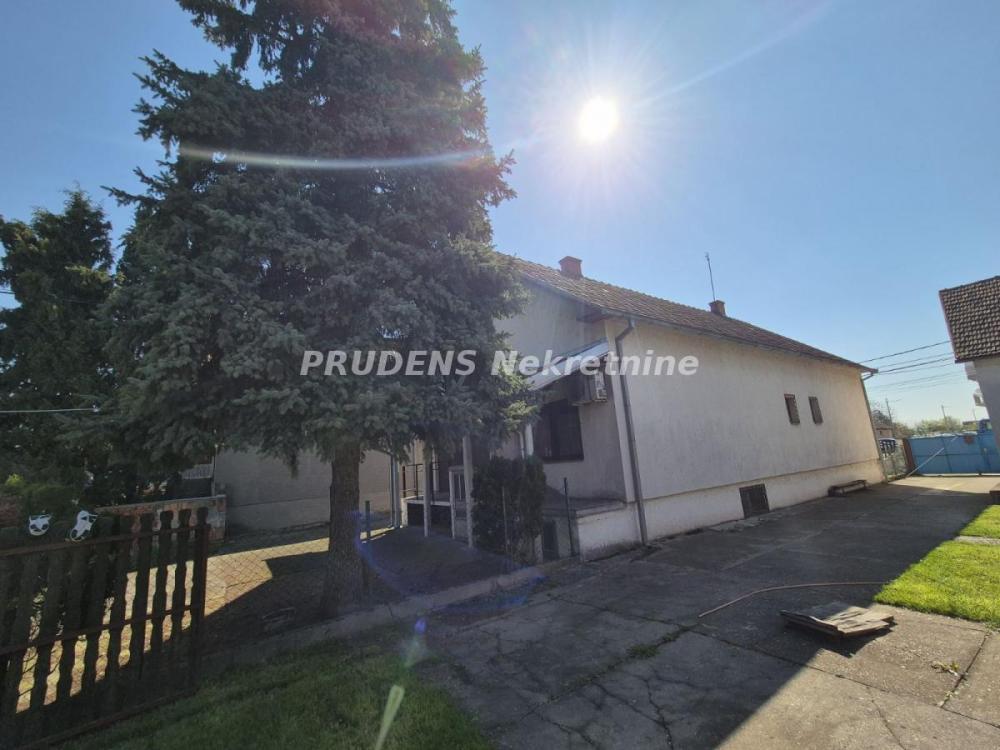 Slika 2 - Vojvođanska,  Kuća na prodaju, 318m2, 295.000€