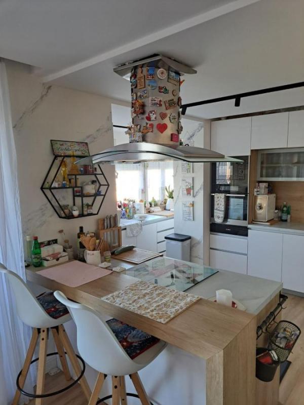 Slika 6 - Petosoban stan na prodaju, 270m2, 450.000€