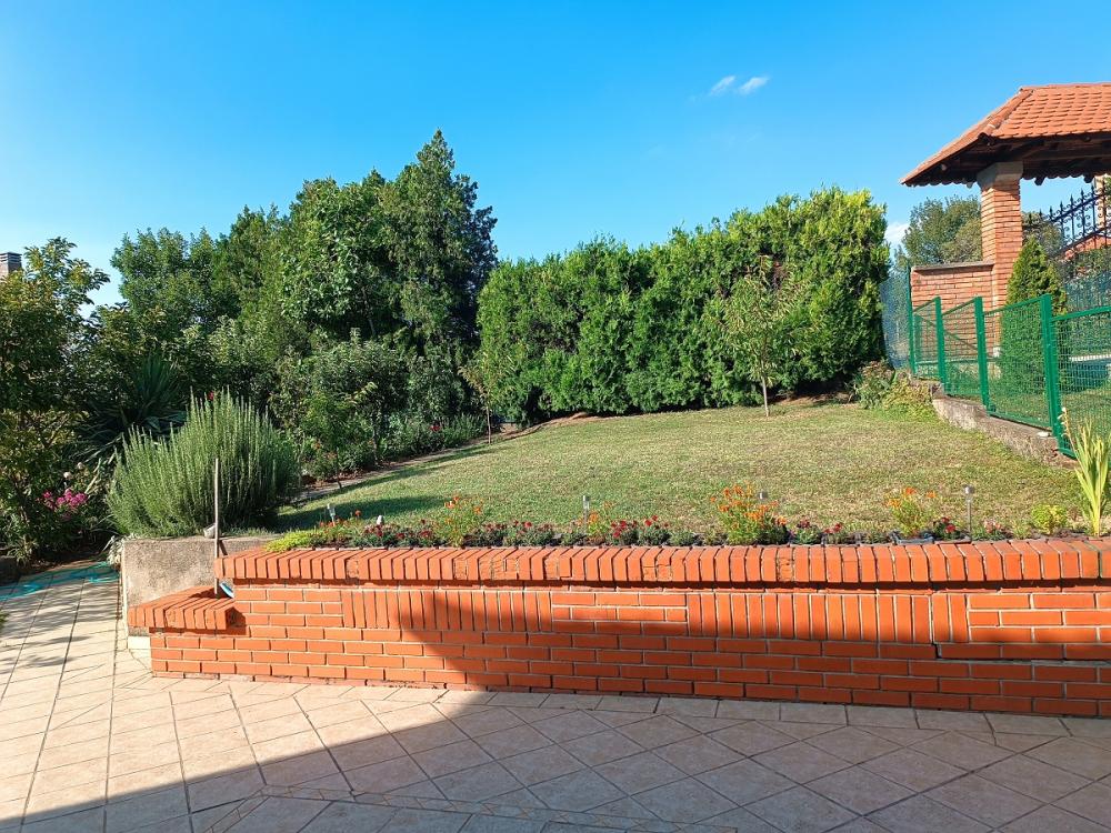 Slika 2 - Slanacki put,  Kuća na prodaju, 330m2, 350.000€