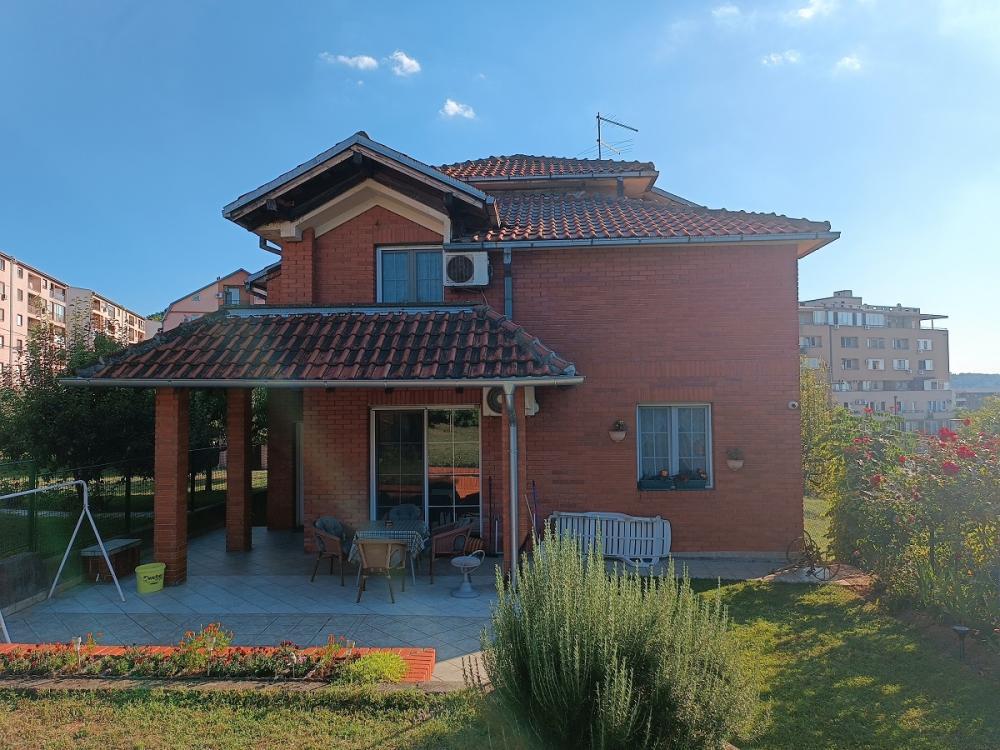 Glavna slika -Slanacki put,  Kuća na prodaju, 330m2, 350.000€