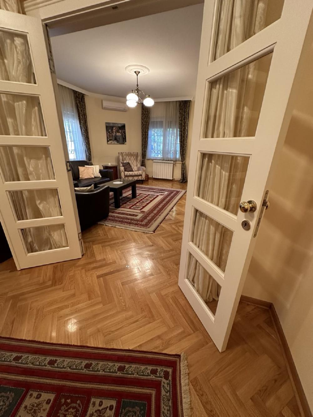 Slika 2 - Dobanovacka,  Kuća na prodaju, 250m2, 550.000€