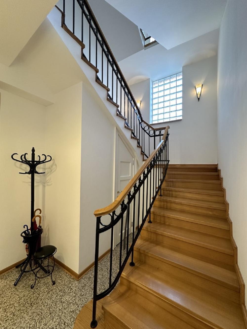 Slika 8 - Dobanovacka,  Kuća na prodaju, 250m2, 550.000€