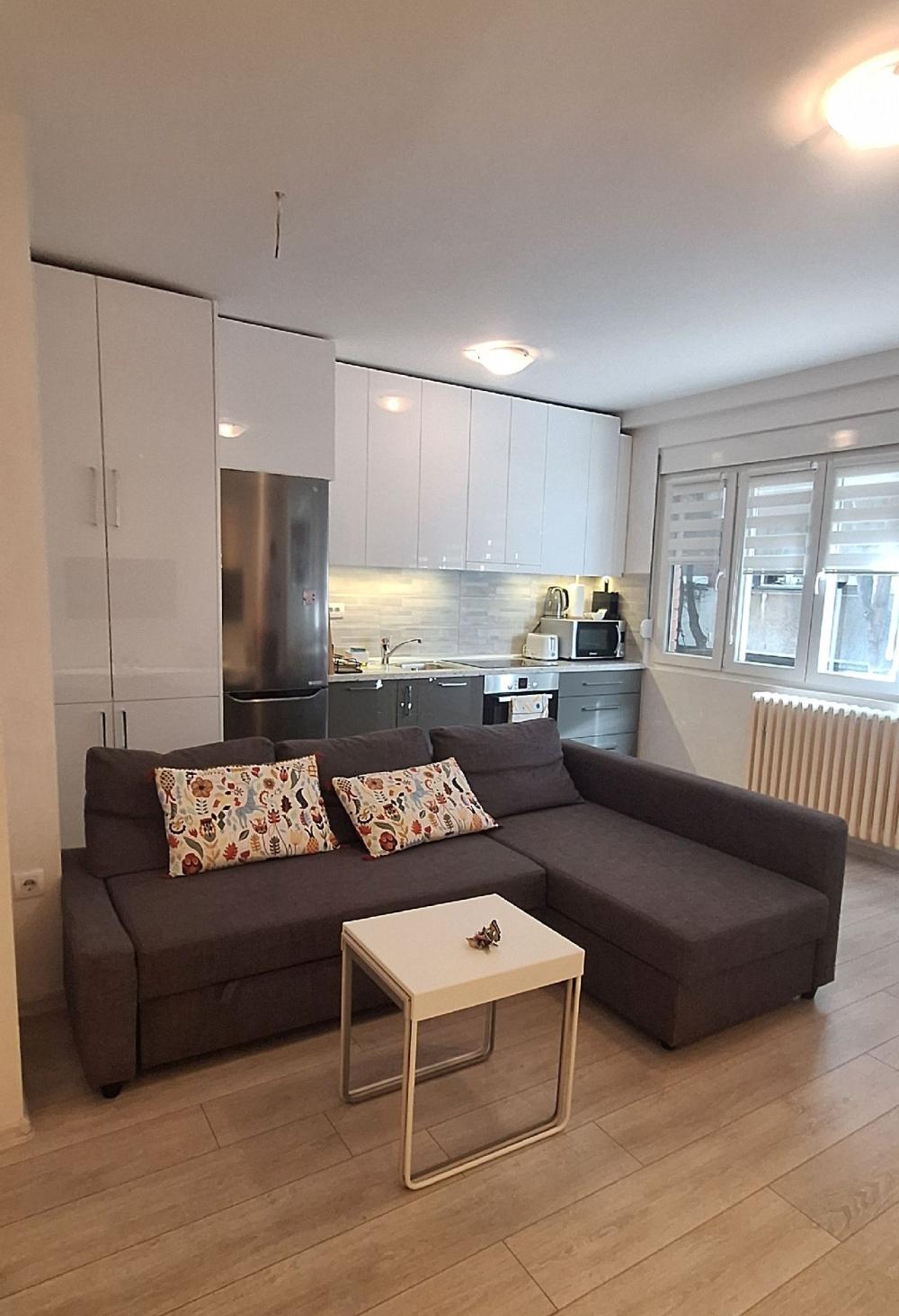 Slika 1 - Tomasa Jeza, Dvosoban stan za izdavanje, 41m2, 950€