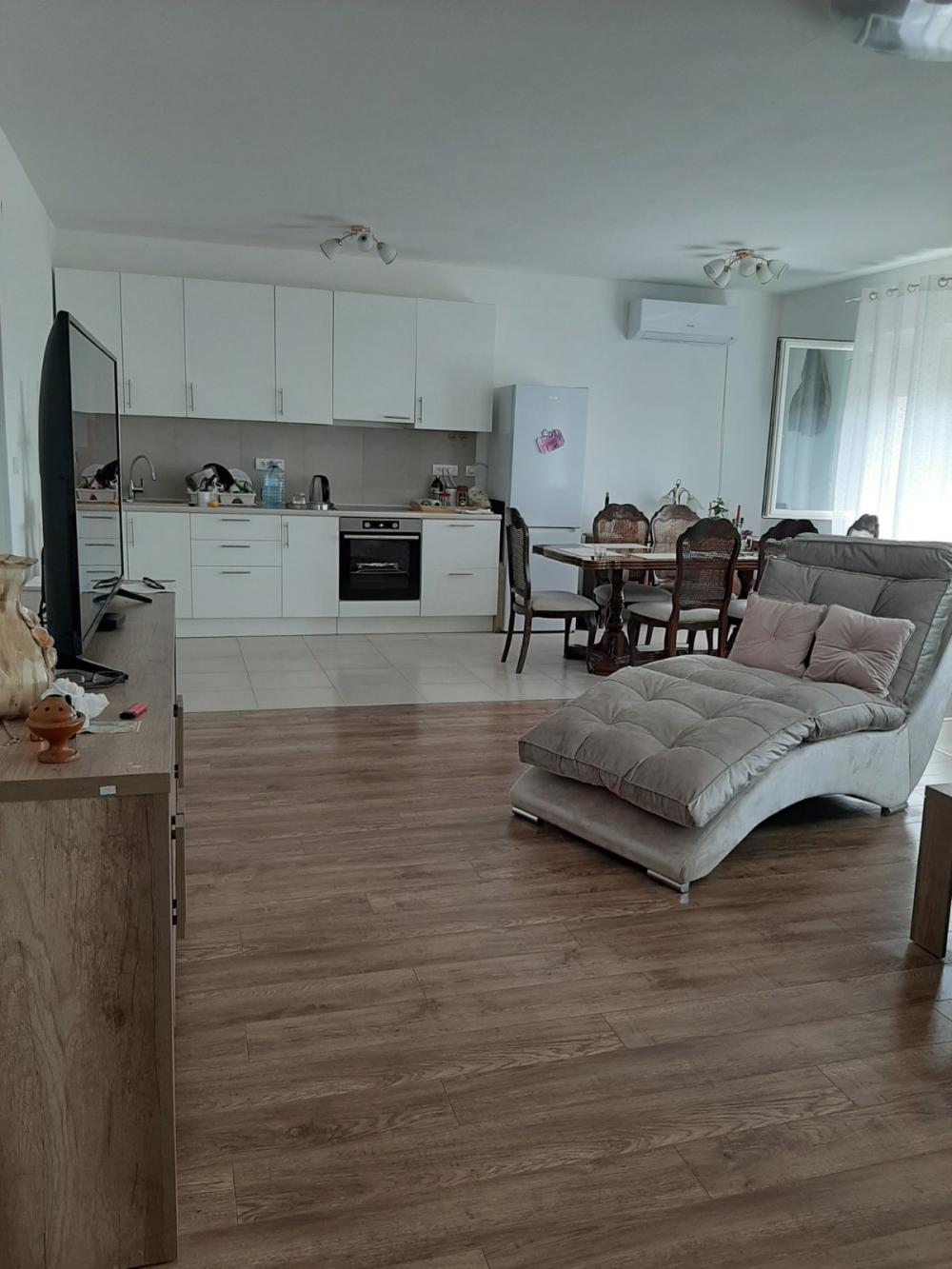 Slika 1 - Kapetana Milutina Stokica, Kuća na prodaju, 473m2, 288.000€