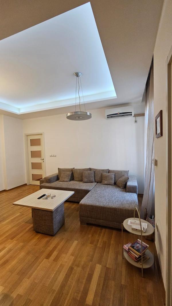 Slika 1 - Kralja Milana, Trosoban stan na prodaju, 71m2, 285.000€