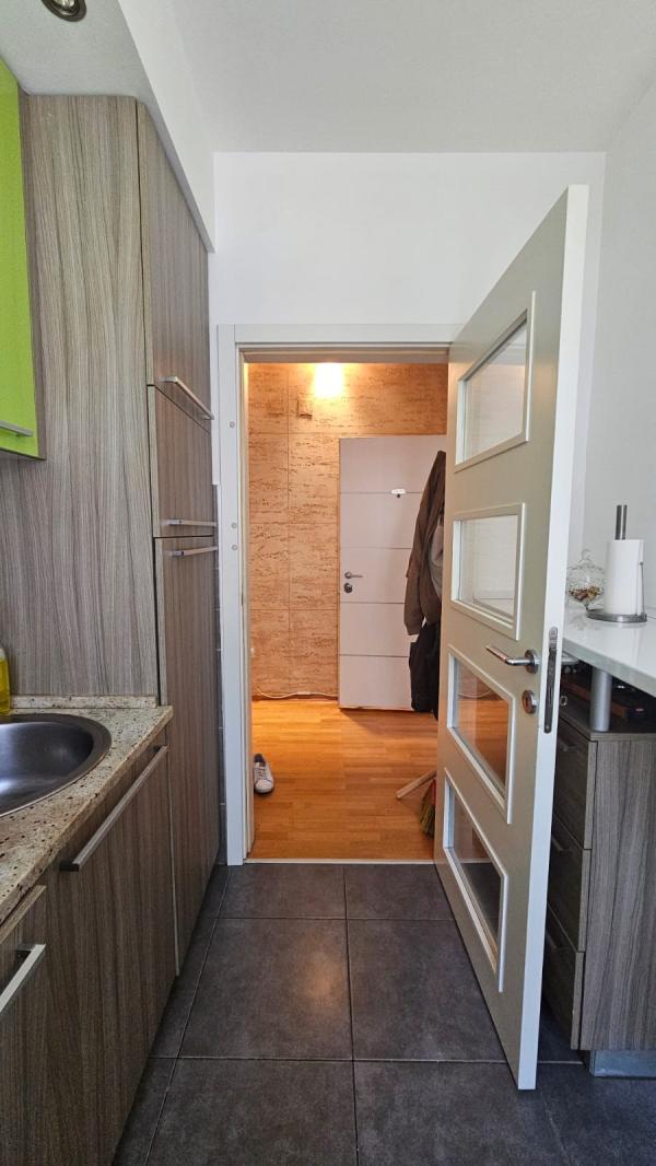 Slika 4 - Kralja Milana, Trosoban stan na prodaju, 71m2, 285.000€