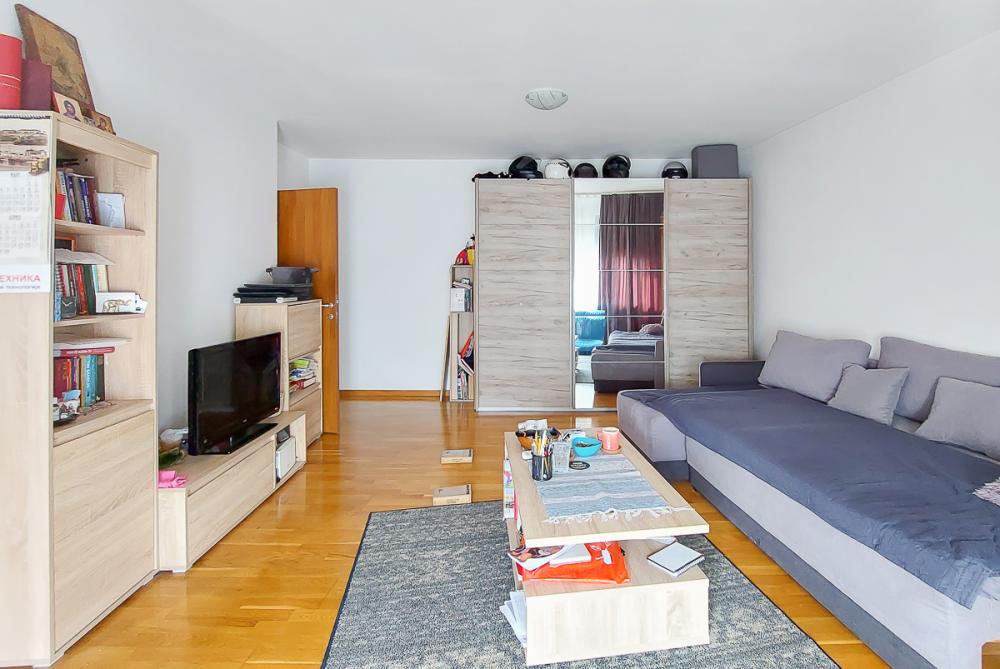 Slika 1 - Porecka, Trosoban stan na prodaju, 74m2, 265.000€