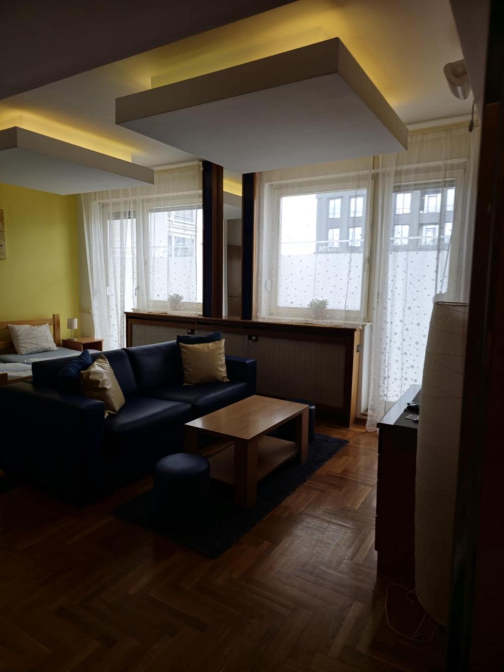 Slika 3 - Brace Baruh,  Lokal za izdavanje, 180m2, 1.800€