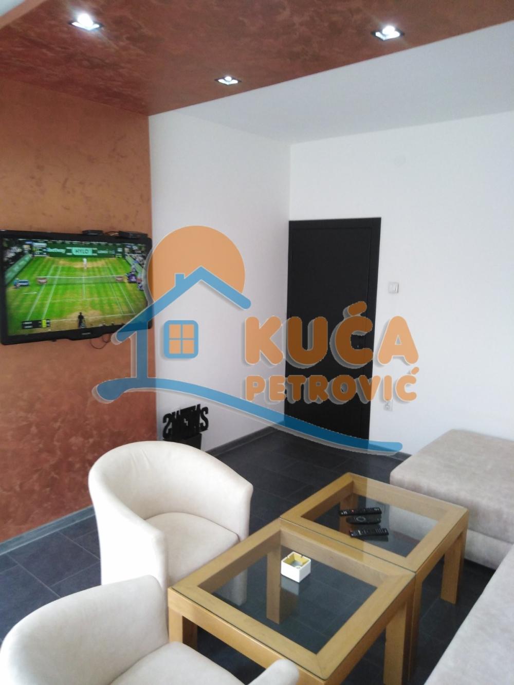 Slika 1 - Učitelj Tasina, Dvosoban stan za izdavanje, 54m2, 380€