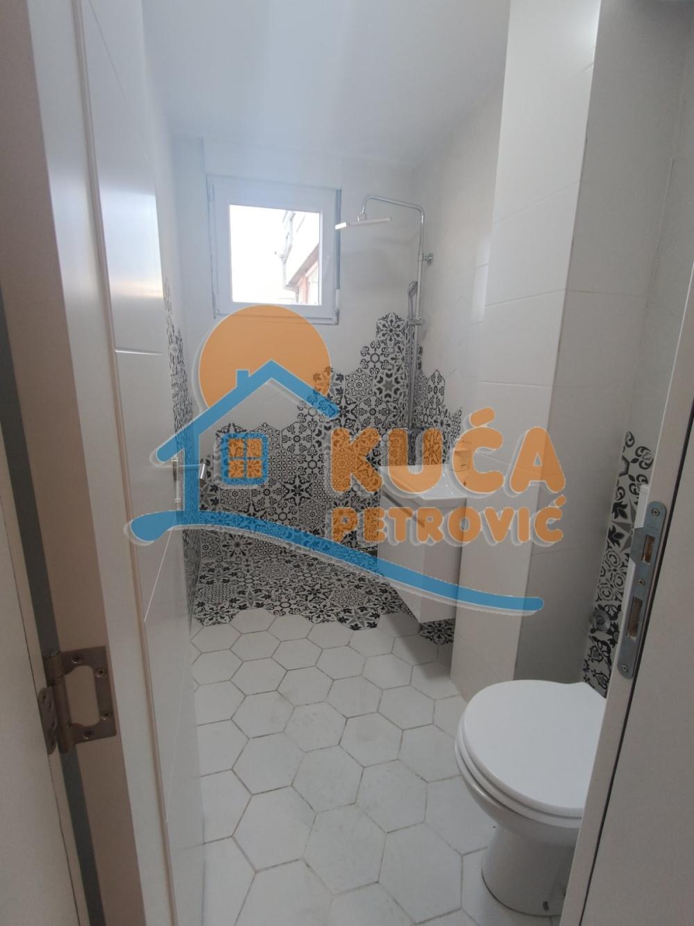 Slika 5 - Nade Tomić,  Lokal za izdavanje, 229m2, 1.600€