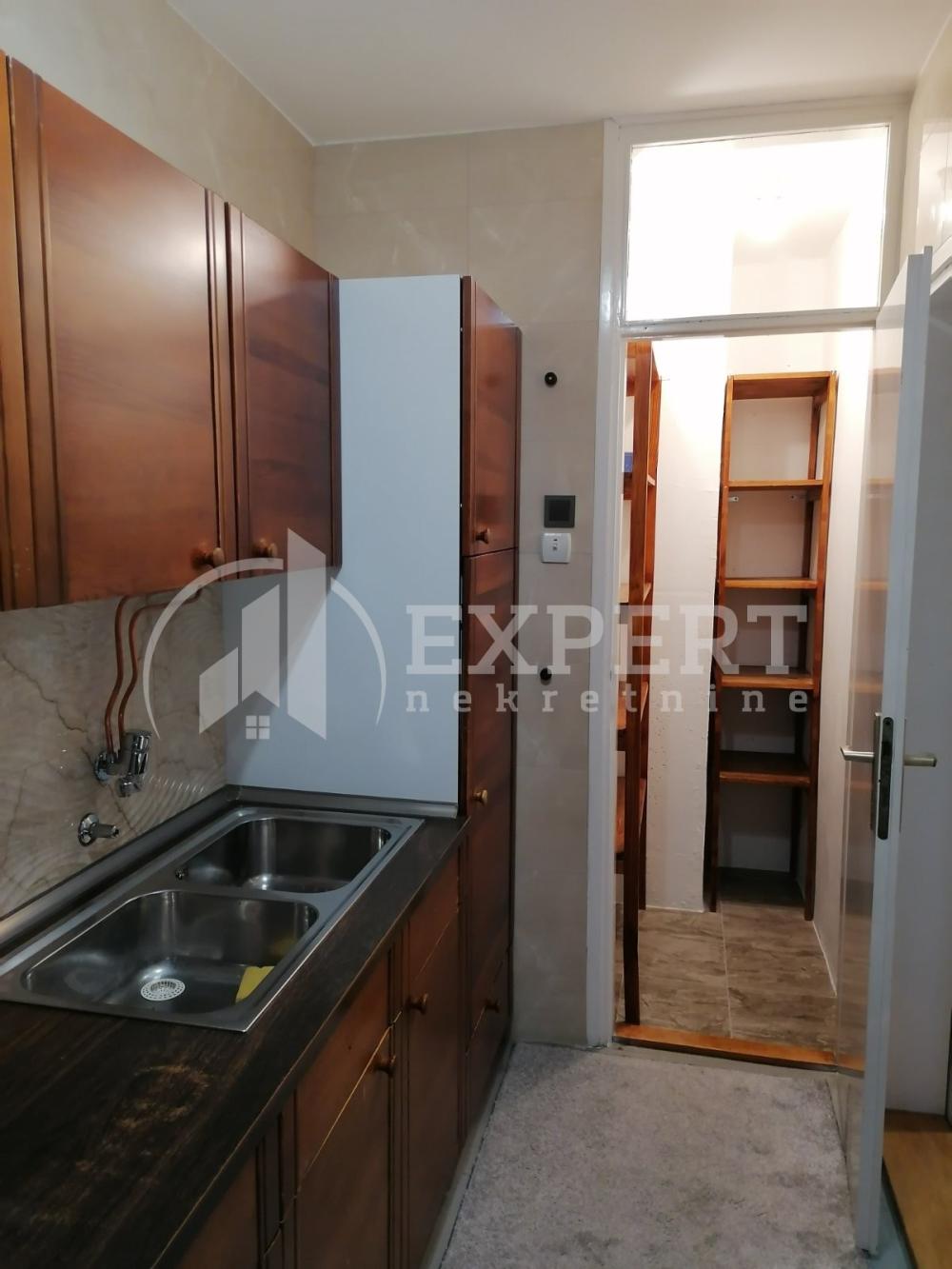 Slika 4 - Patrisa Lumumbe, Dvoiposoban stan za izdavanje, 60m2, 400€