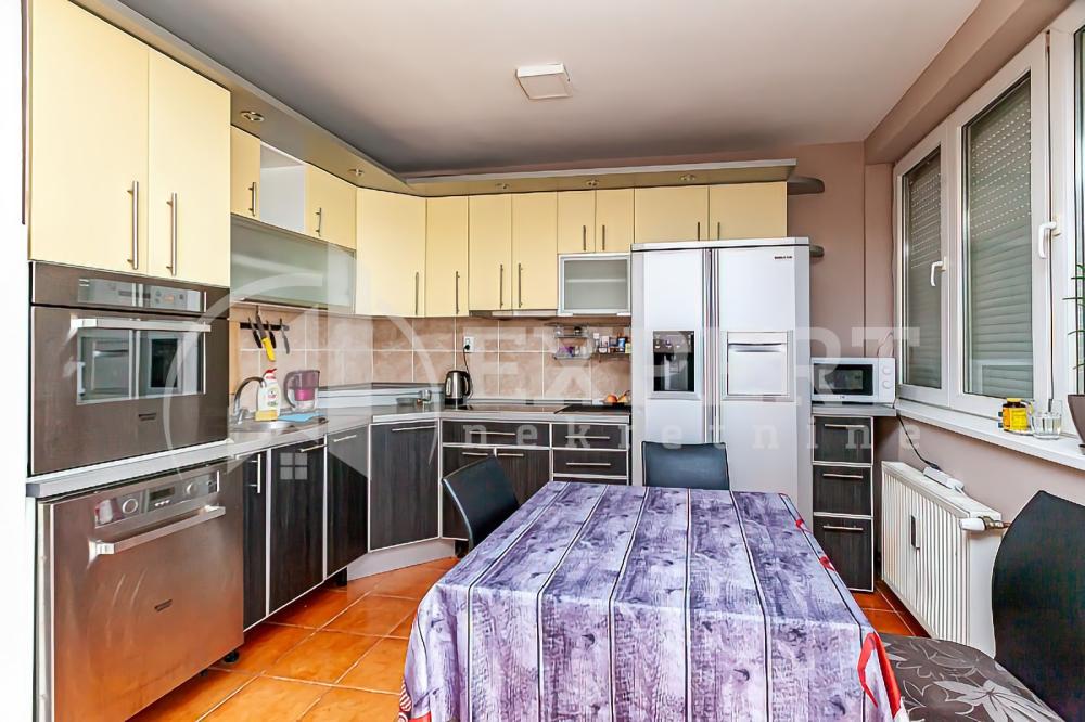 Slika 3 - Narodnih heroja, Četvorosoban stan na prodaju, 95m2, 145.000€