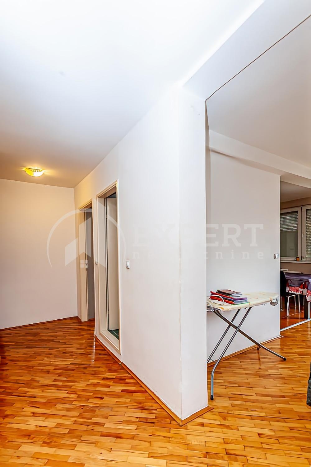 Slika 11 - Narodnih heroja, Četvorosoban stan na prodaju, 95m2, 145.000€