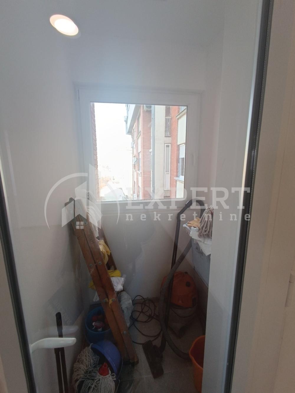 Slika 4 - Nade Tomić,  Lokal za izdavanje, 229m2, 1.600€